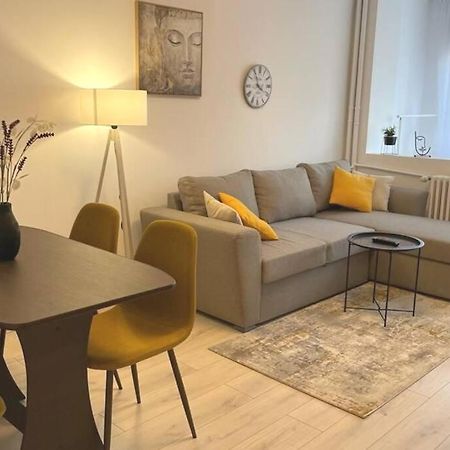 Mav Bucharest Apartment Bagian luar foto